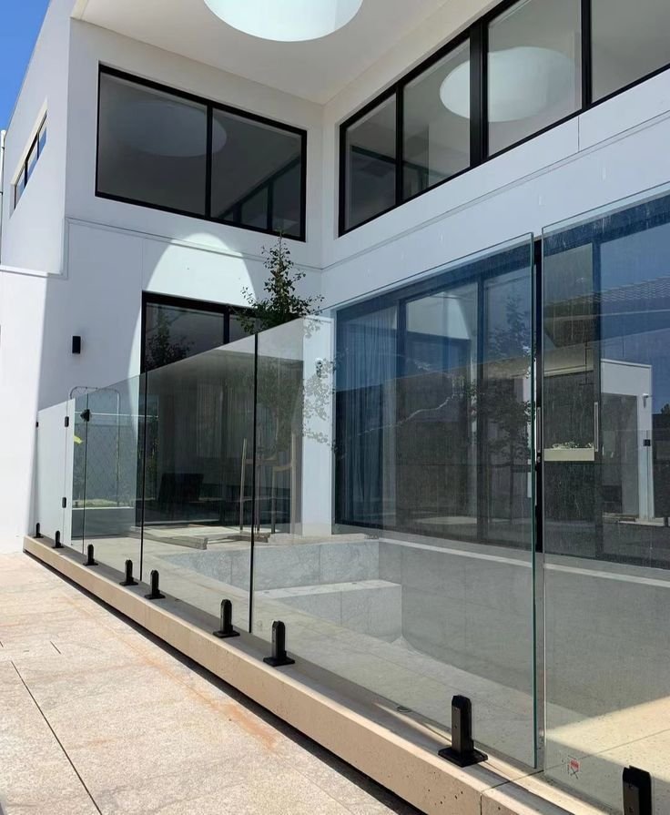 Glass balustrade on spigots