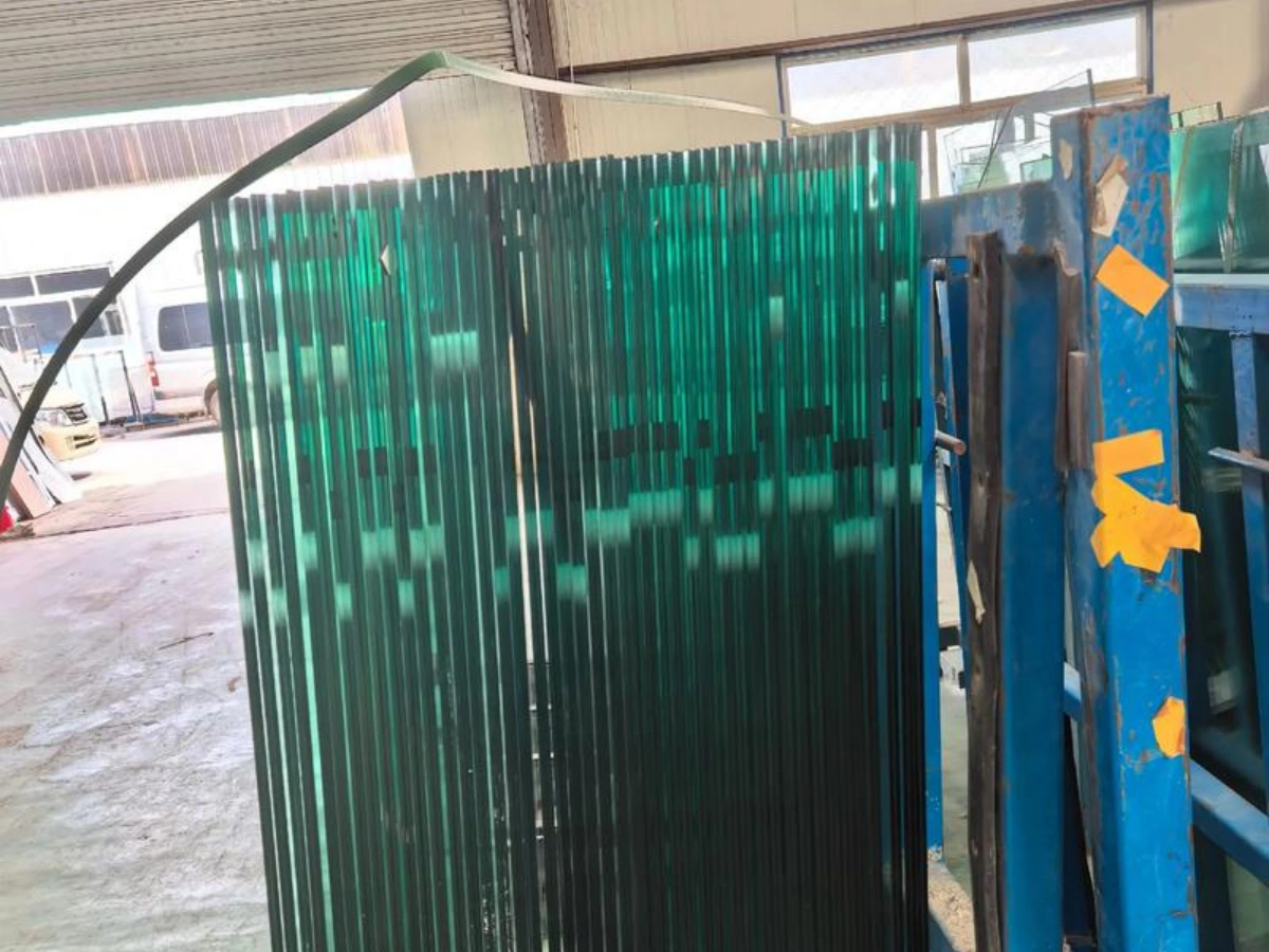 laminated glass partition