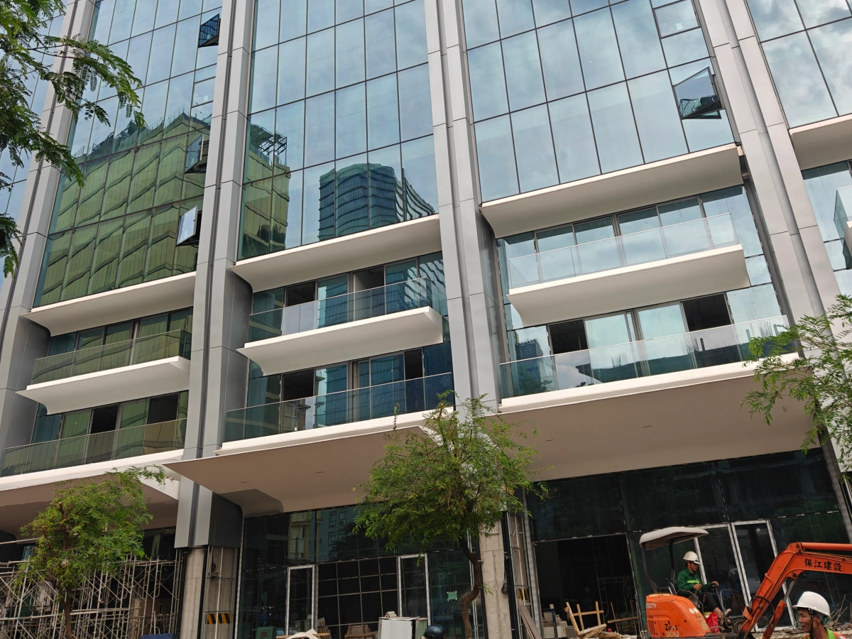 Low E Glass Office Building